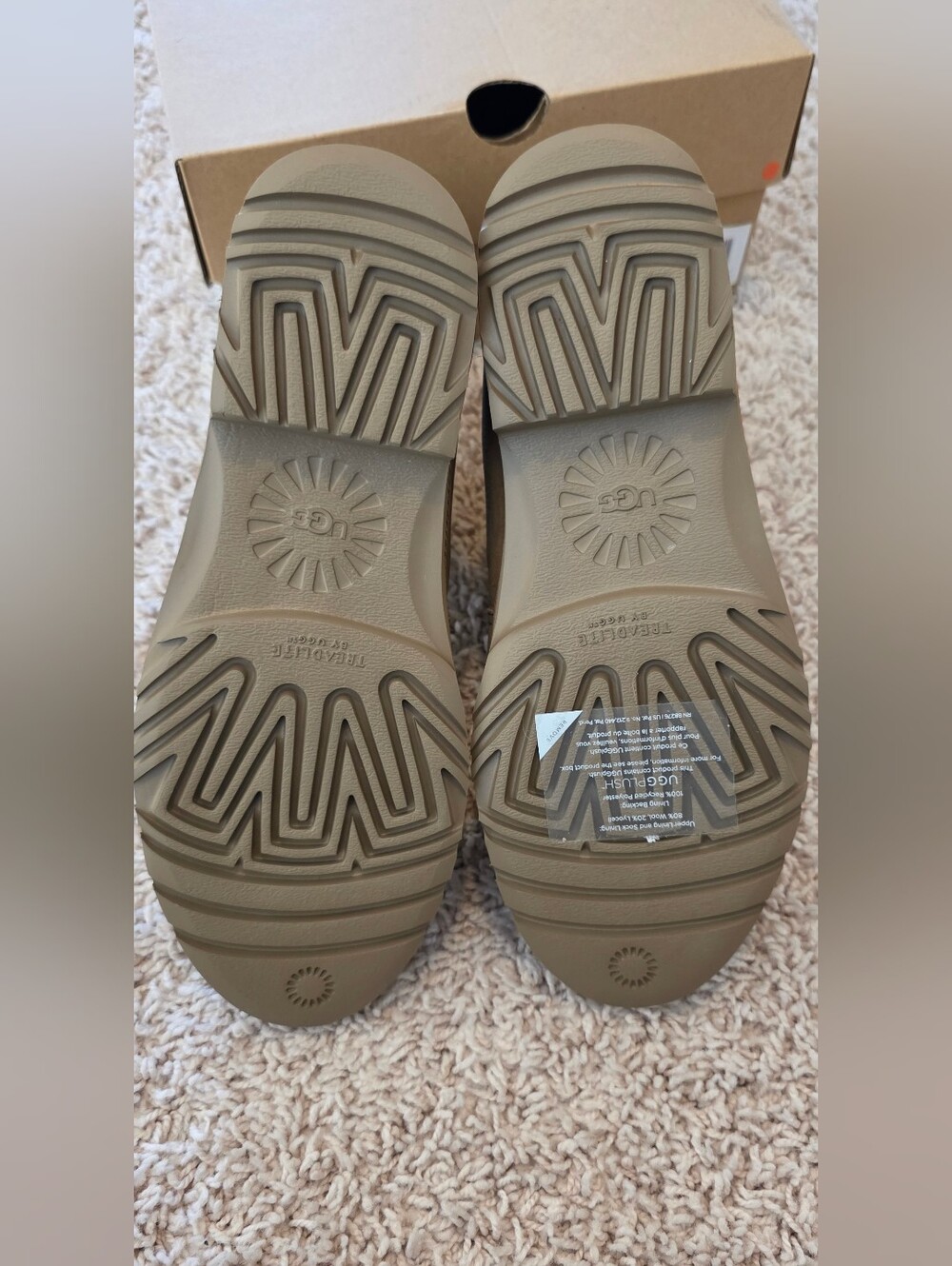 Ugg Romely Zip - Picture 8 of 10